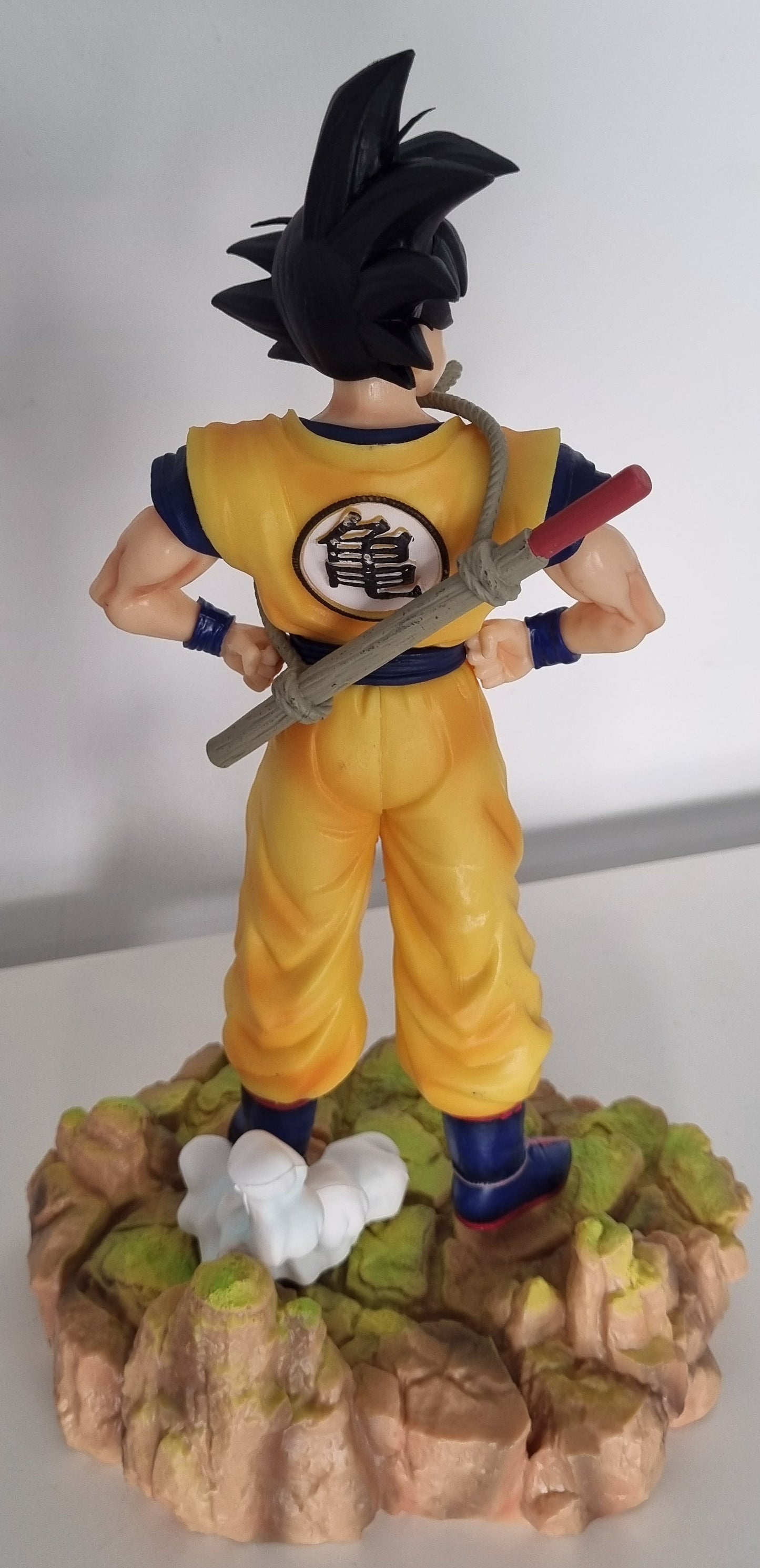 Goku, figura coleccionable, Dragon Ball, anime, estatua, personaje de anime, Super Saiyan, Goku figura, colección de anime, acción.